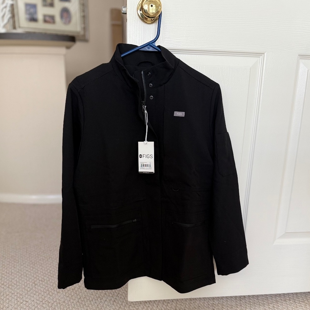 NEW FIGS Small Women's Black Page Scrub Jacket